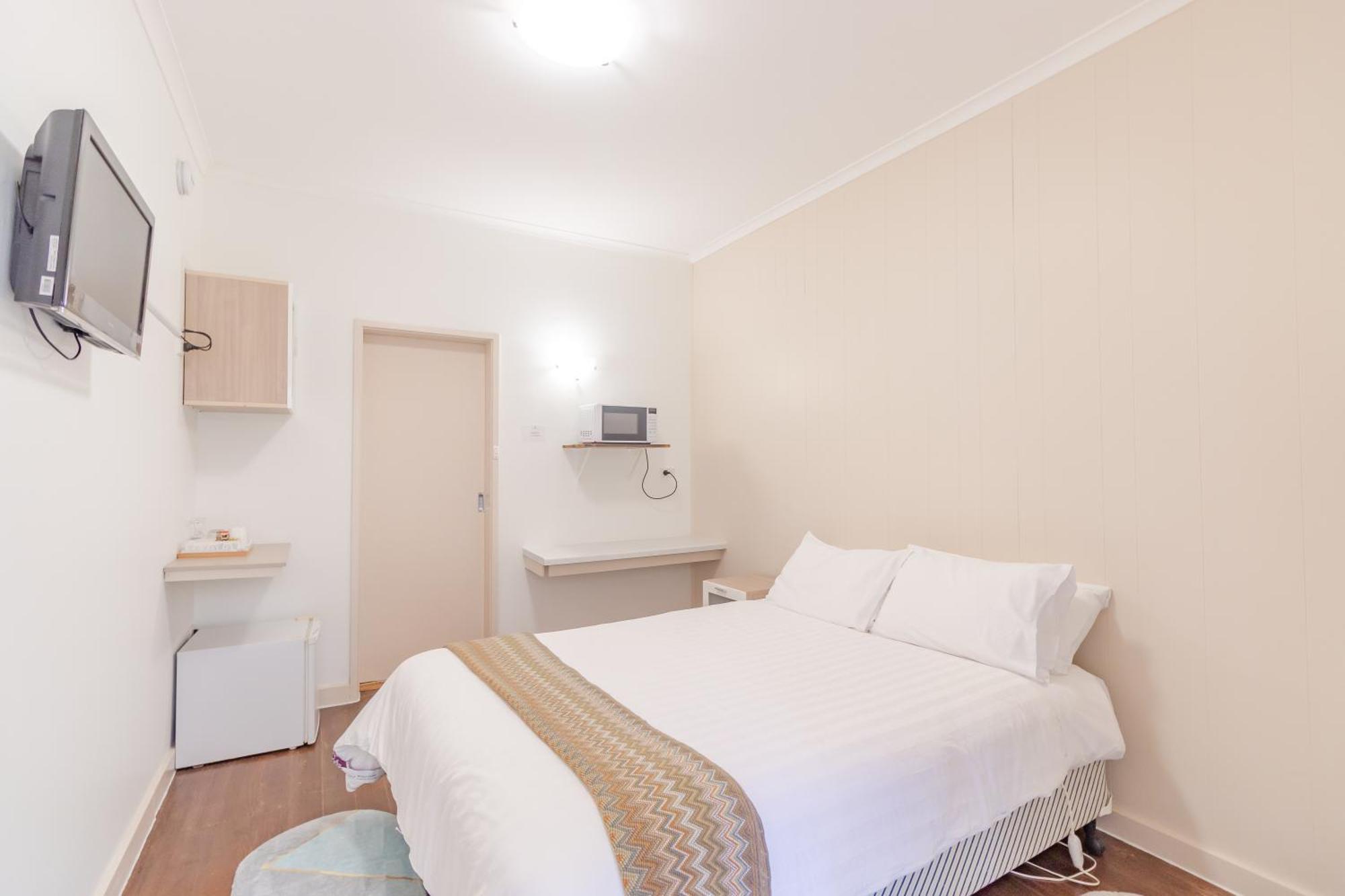 Warburton Lodge Экстерьер фото